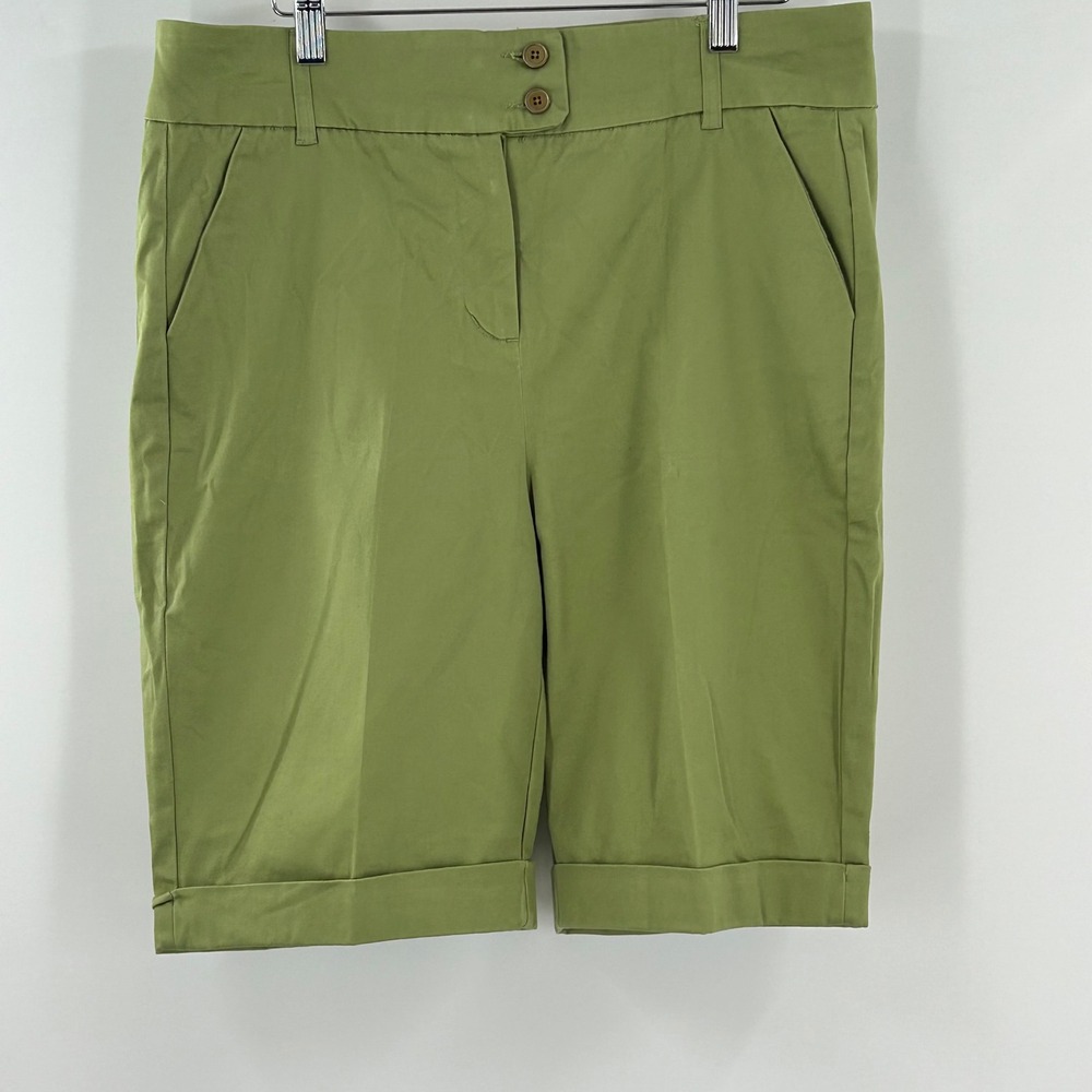 Bella Rose Green Bermuda Shorts Womens Size 12 Cuffed Twill Mid Rise Stretch